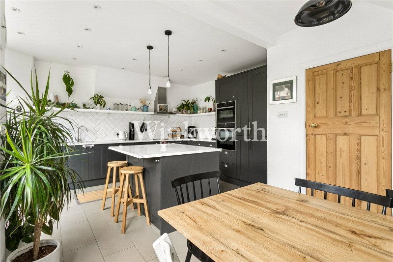 Hazelwood Lane, London, N13