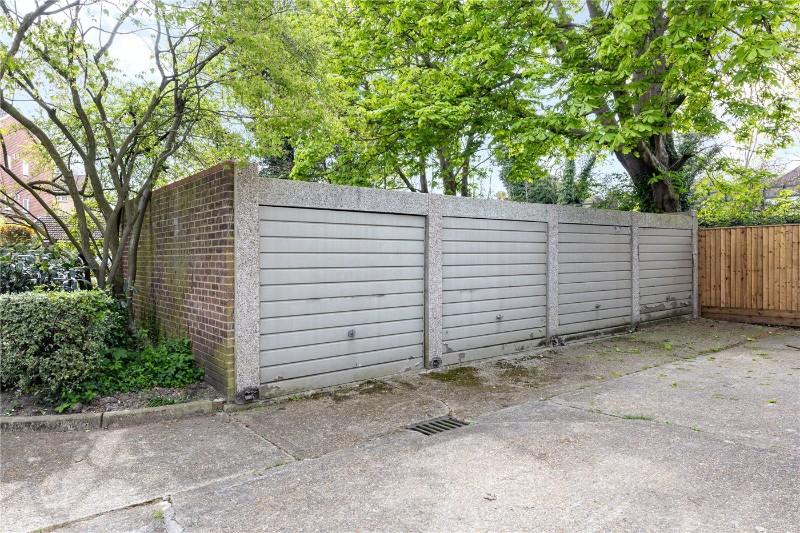 Crowthorne Close, London, SW18