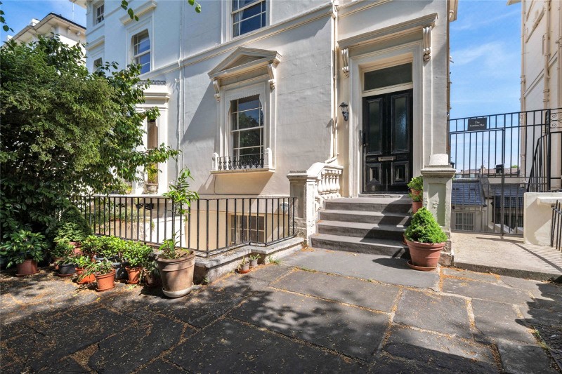 Blomfield Road, London, W9