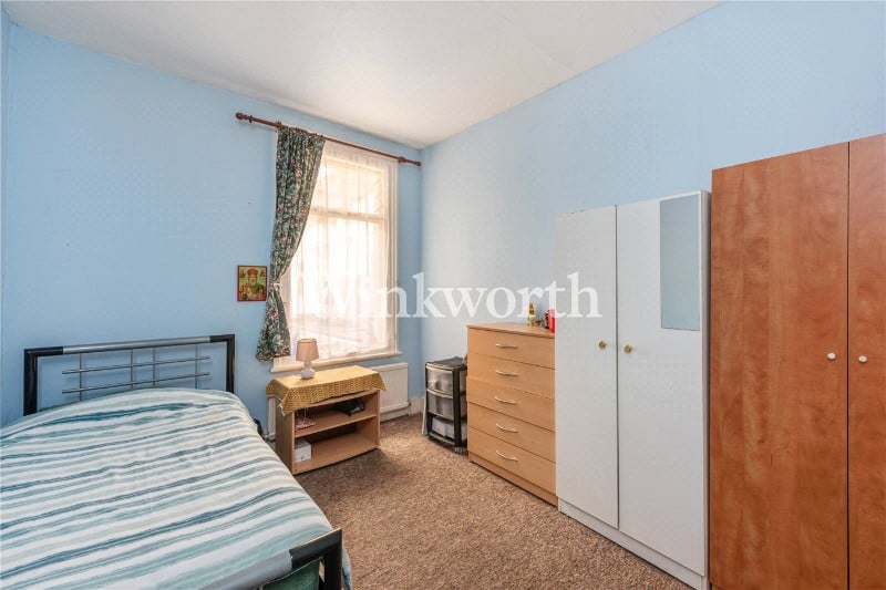 Chesterfield Gardens, London, N4