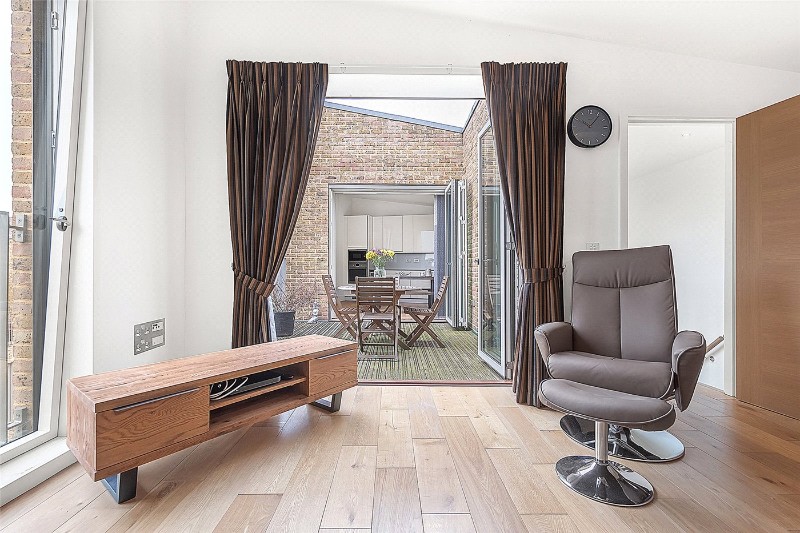 Arbor House, Narrowboat Avenue, Brentford, TW8