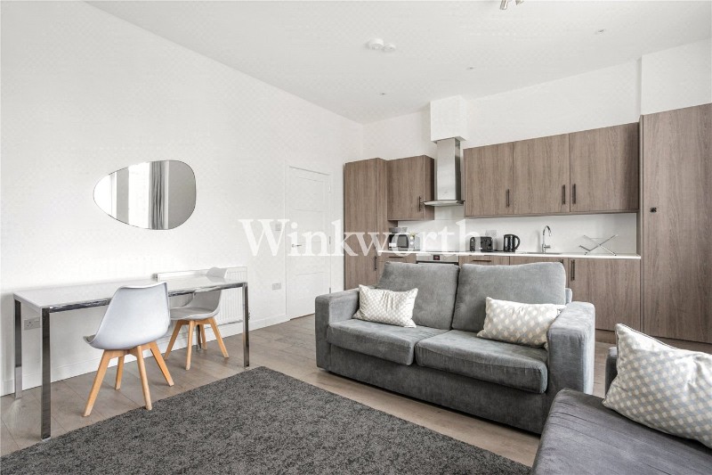 Frobisher Road, London, N8