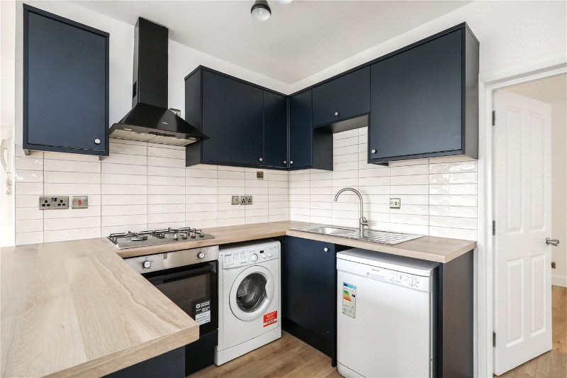 Gunnersbury Avenue, London, W5