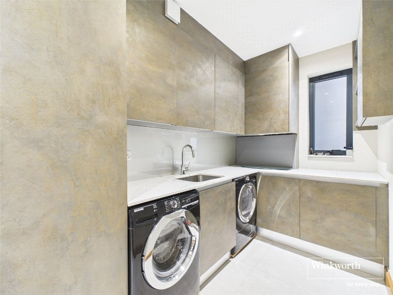 Shirehall Park, Hendon, NW4