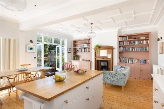 Larpent Avenue, London, SW15