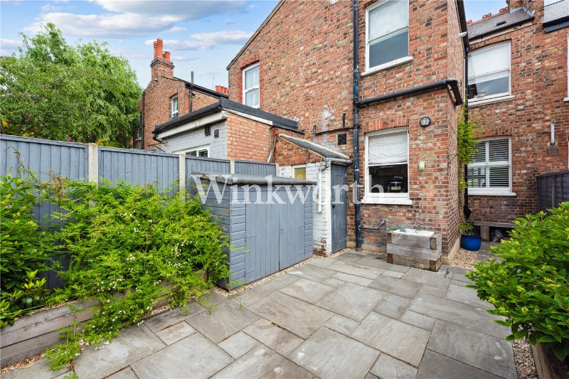 Leith Road, London, N22