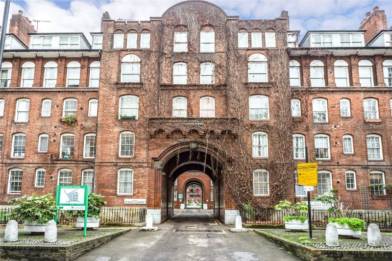 Caledonian Road, London, N7