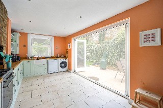 Greyhound Lane, London, SW16