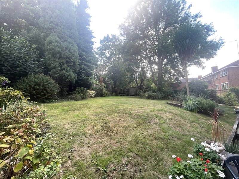 Crescent Road, London, N8