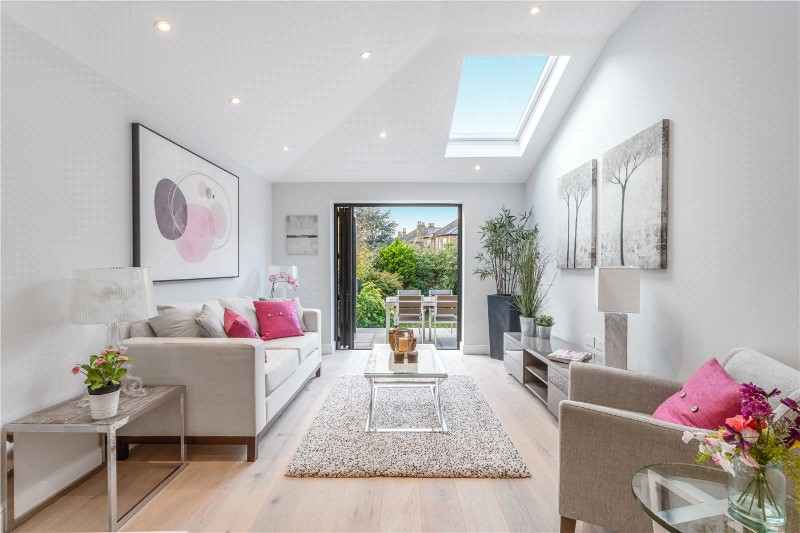 Twyford Avenue, Acton, UK, W3