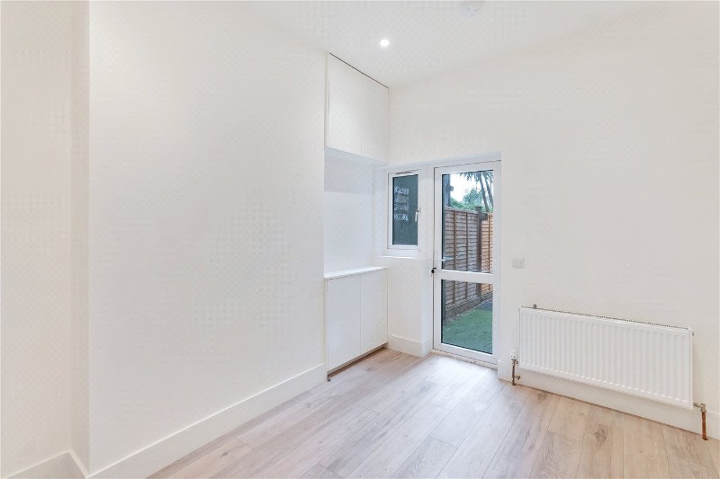 Tarbert Road, East Dulwich, London, SE22