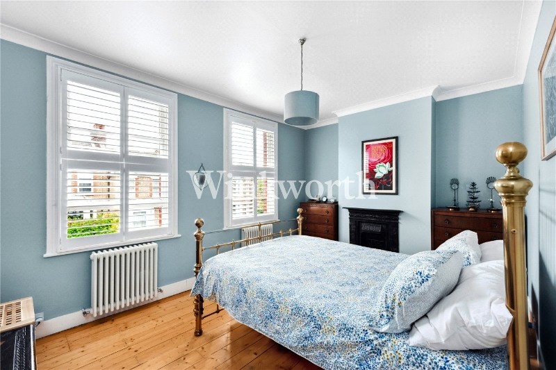 Leith Road, London, N22