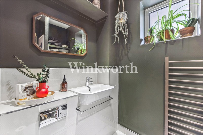 Dovetail Place, London, N15