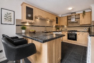 Holm Oak Close, London, SW15