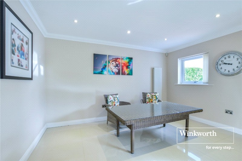Lone Pine Drive, West Parley, Ferndown, Dorset, BH22
