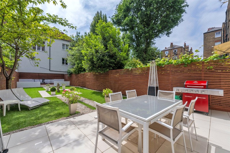 Elgin Avenue, London, W9