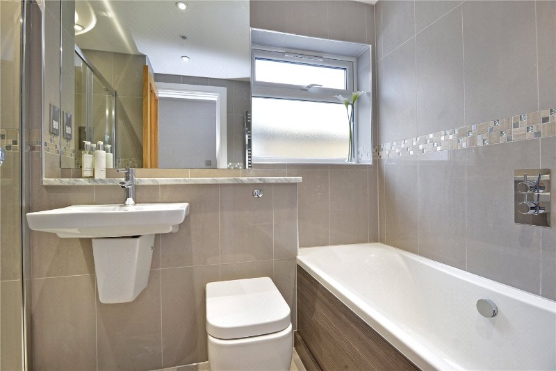 Henslowe Road, East Dulwich, London, SE22