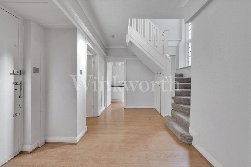Dunstan Road, London, NW11