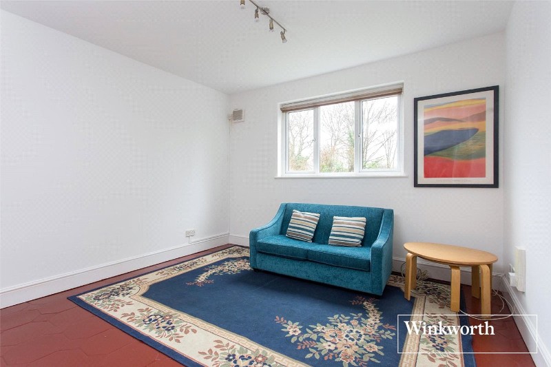 Sunningfields Road, Hendon, London, NW4
