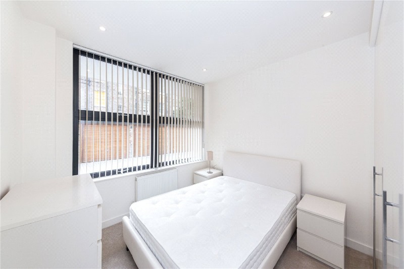 Ingle Mews, London, EC1R