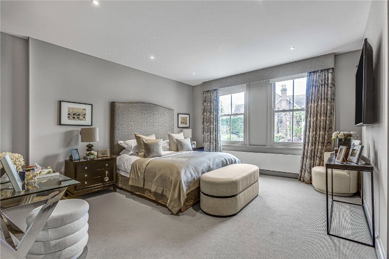 Holmbush Road, London, SW15