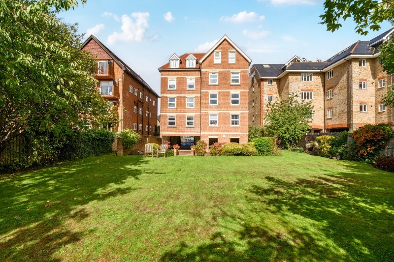 Bromley Road, Beckenham, BR3