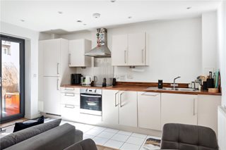 Garratt Lane, London, SW17