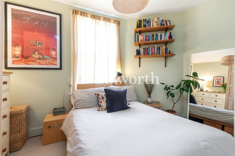 Victoria Crescent, London, N15