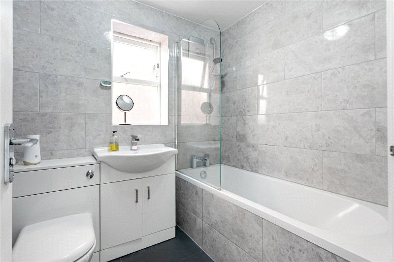 Henry Doulton Drive, London, SW17