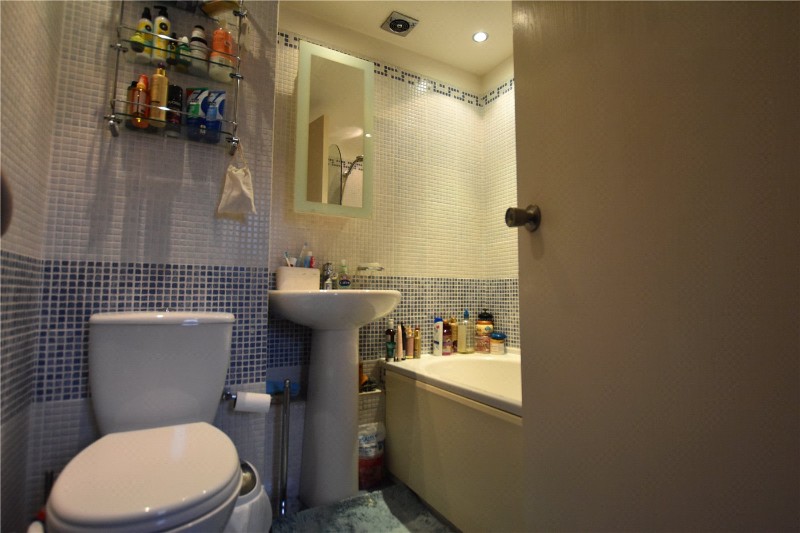 Lavender Road, London, SE16