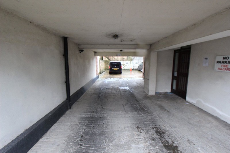 Glendale Gardens, Leigh-on-Sea, Essex, SS9