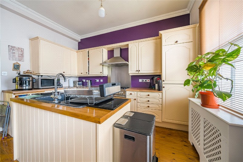 West Street, Farnham, Surrey, GU9