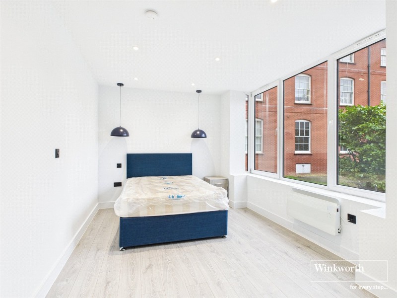 London Road, Newbury, Berkshire, RG14