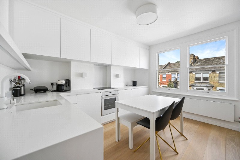 Davisville Road, Shepherds Bush, London, W12