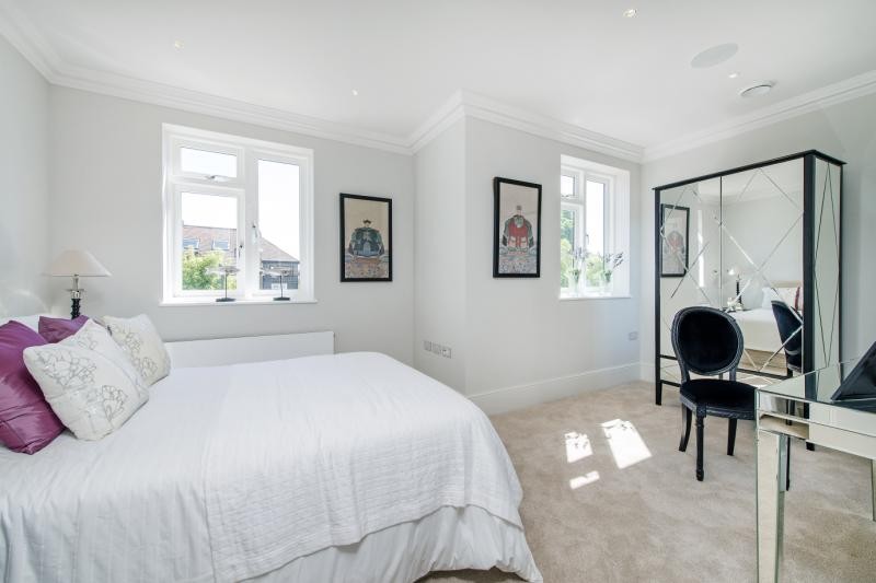 Ferry Road, Barnes, London, SW13