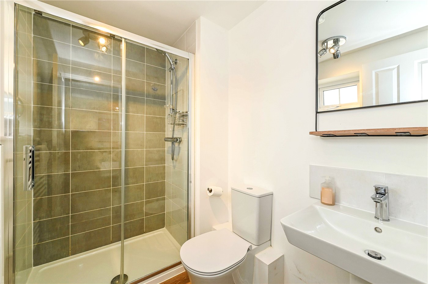 En Suite Shower Room