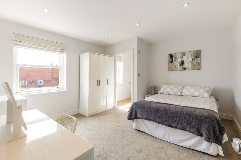 Triangle Place, London, SW4