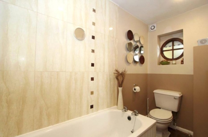 Lynton Avenue, London, UK, W13