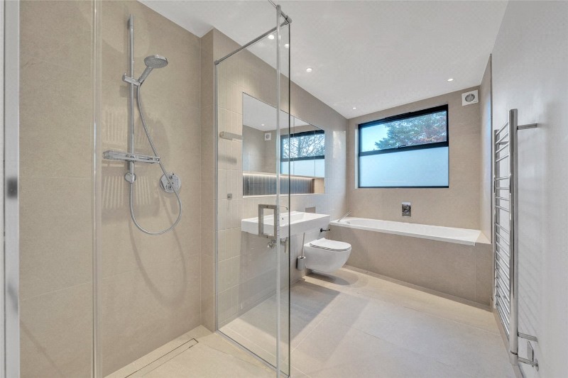 The Vale, London, NW11