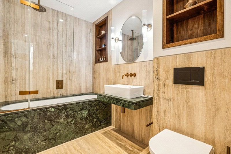 Stukeley Street, London, WC2B