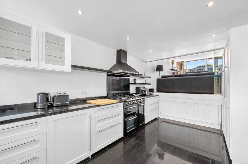 Queensmere Road, London, SW19