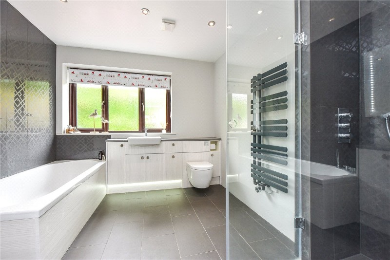 Barnfield Road, Petersfield, Hampshire, GU31