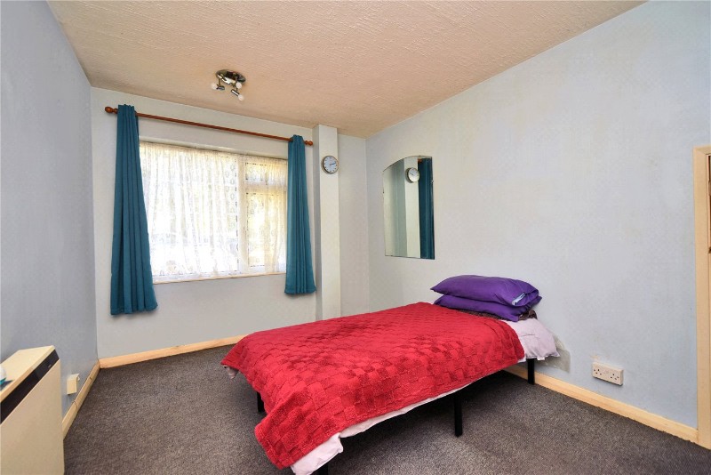 Avenue Road, Banstead, Surrey, SM7