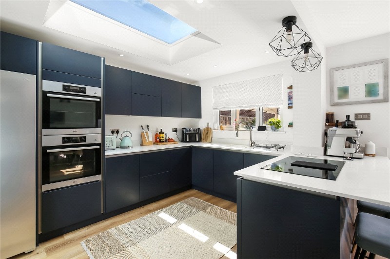 St. Annes Close, Winchester, Hampshire, SO22