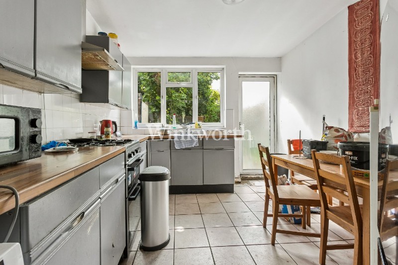 Westbury Avenue, London, N22