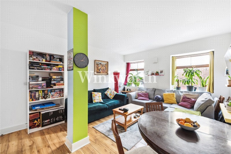 Spencer Avenue, London, N13
