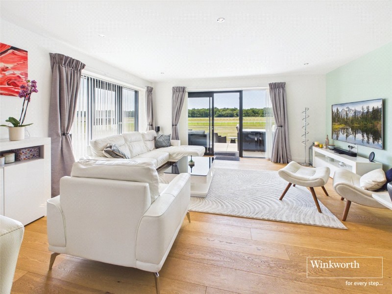 Kingman Way, Newbury, Berkshire, RG14
