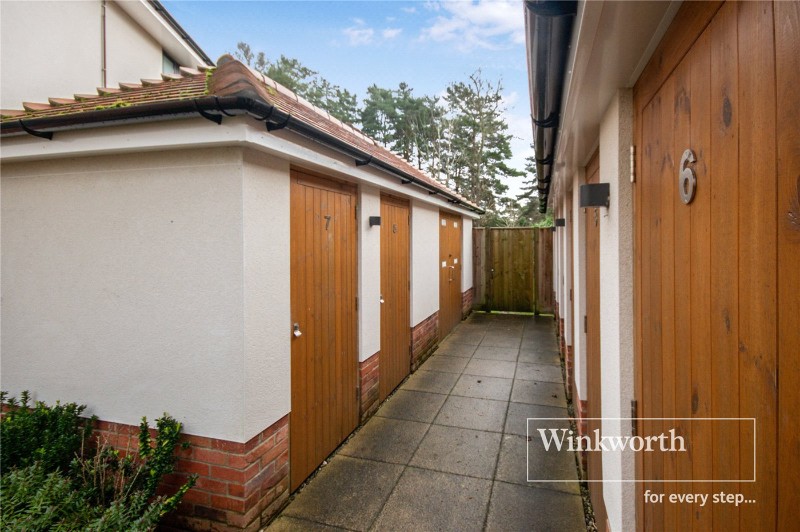 Golf Links Road, Ferndown, Dorset, BH22