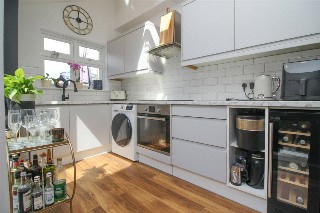 Eastwood Road North, Leigh-on-Sea, Essex, SS9