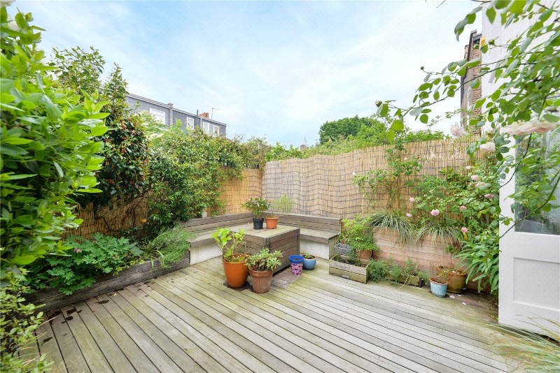 Graham Road, London, W4